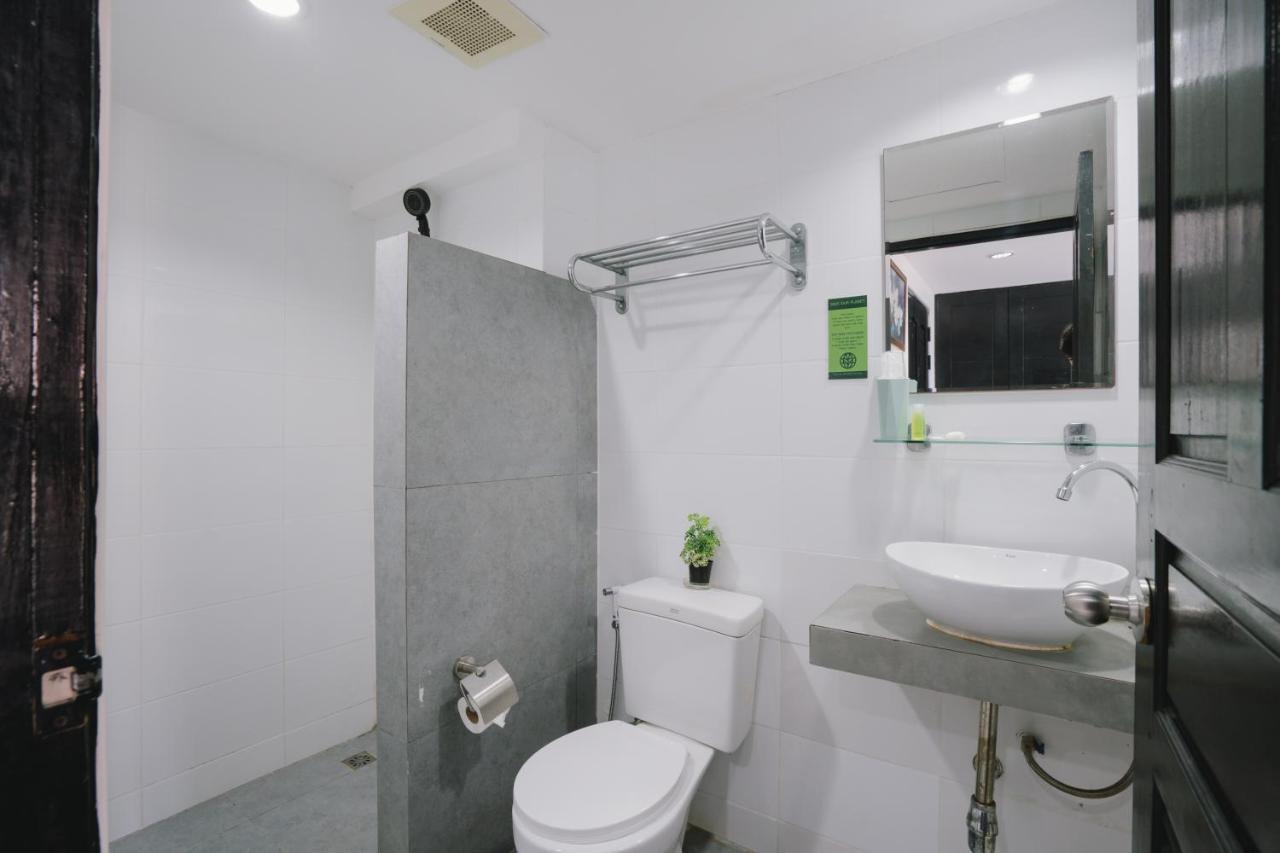 Noble House Patong Hotel Kültér fotó