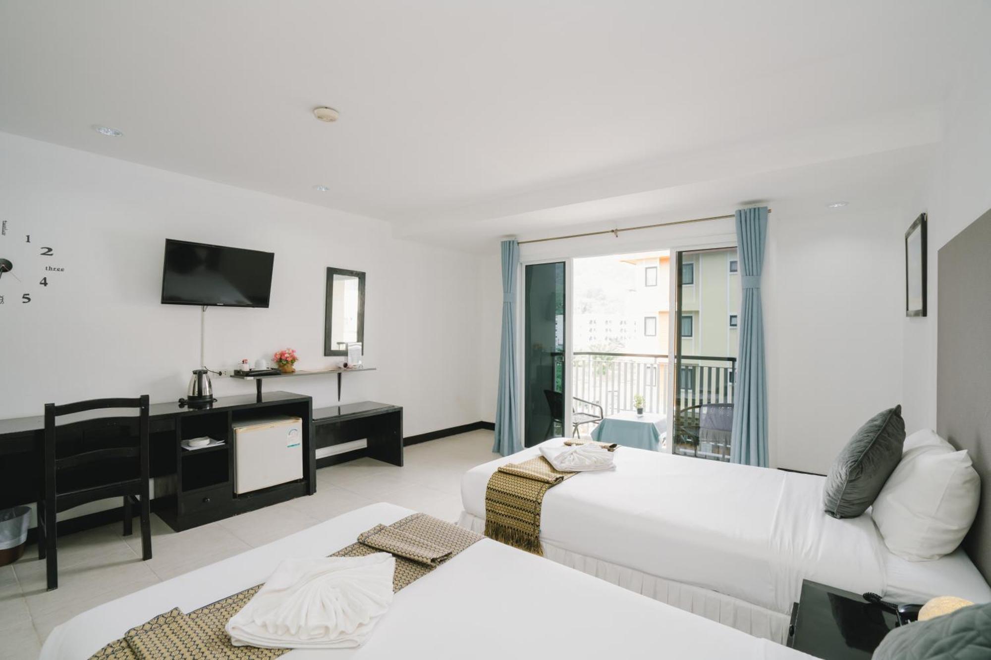 Noble House Patong Hotel Kültér fotó