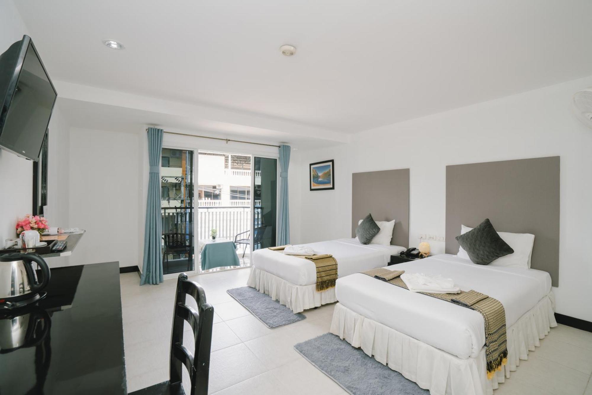 Noble House Patong Hotel Kültér fotó