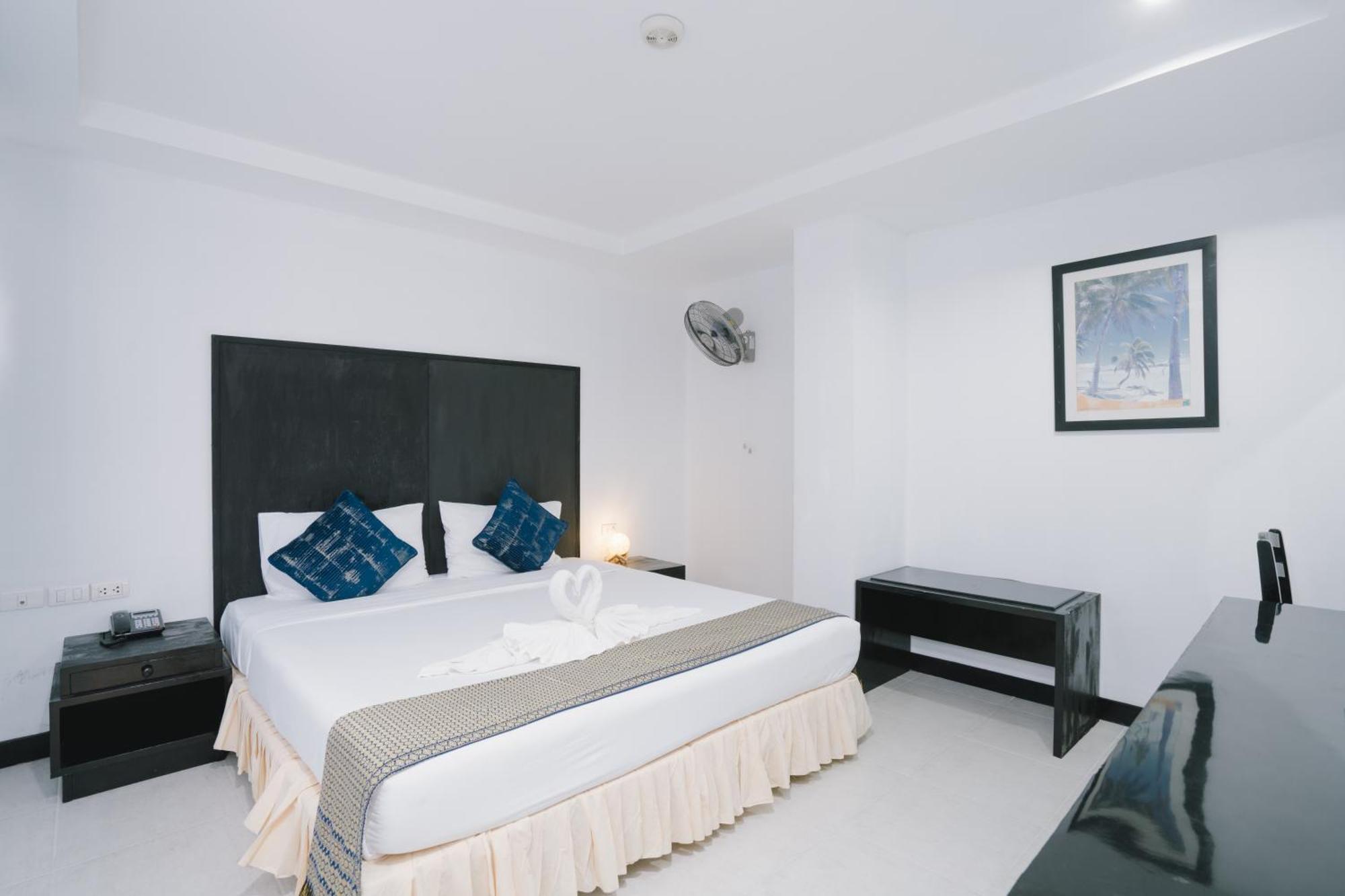 Noble House Patong Hotel Kültér fotó